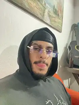 liyamjunior online show from February 21, 6:15 am