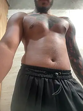 liyamjunior online show from February 2, 8:08 pm