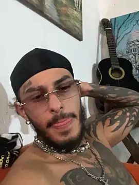 liyamjunior online show from February 19, 7:55 pm