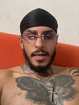 liyamjunior online show from February 9, 4:27 pm