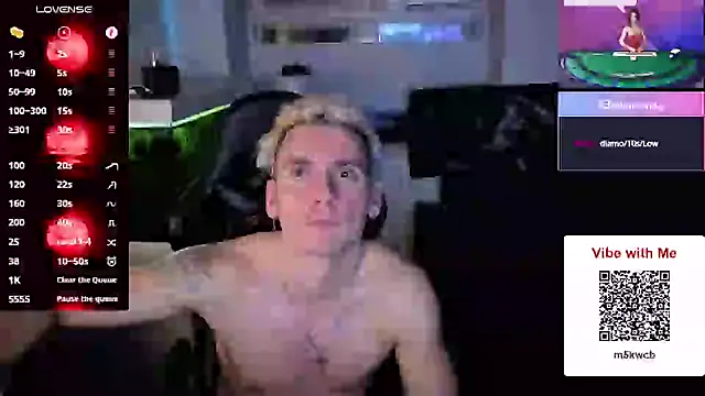 Rayzel White online show from May 23, 2:10 am