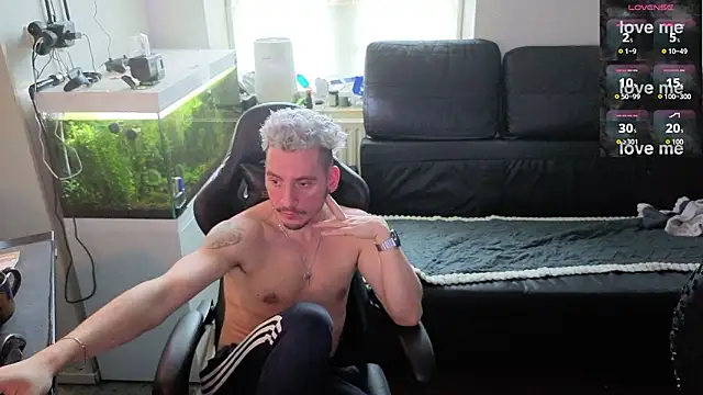 Rayzel White online show from February 9, 12:25 pm