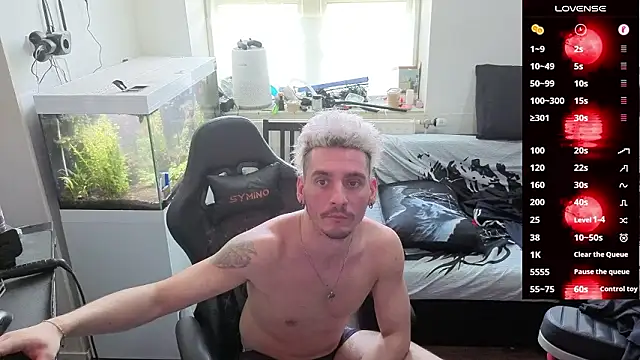 Rayzel White online show from March 9, 1:03 pm