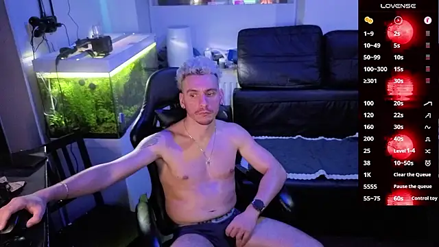 Rayzel White online show from February 14, 12:00 am