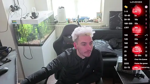 Rayzel White online show from March 28, 1:01 pm