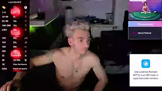 Rayzel White online show from May 16, 1:59 am
