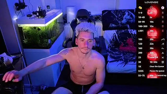 Rayzel White online show from February 26, 9:26 pm