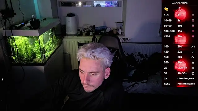 Rayzel White online show from March 12, 10:36 pm