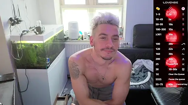 Rayzel White online show from February 16, 1:21 pm