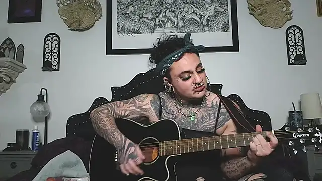 VeraVendetta online show from February 8, 7:17 am