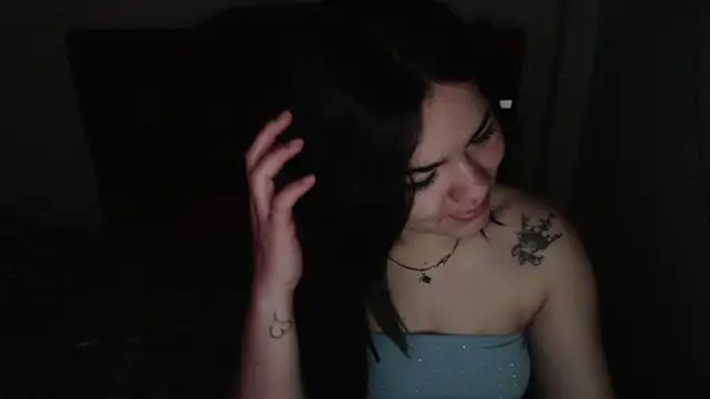 Loriiiany online show from March 12, 1:37 pm