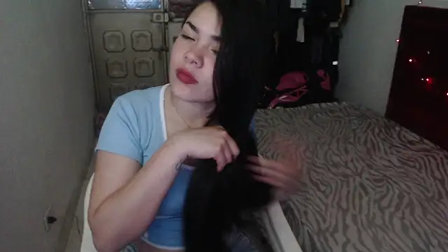 Snapshot of Loriiiany chatting on March 2, 4:57 am Loriiiany online show from March 2, 4:57 am