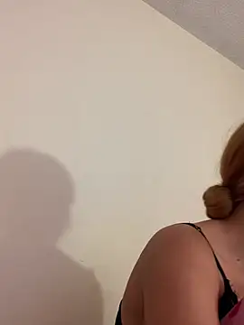 Snapshot of ivy-777 chatting on June 28, 12:50 am ivy-777 online show from June 28, 12:50 am
