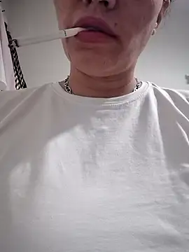 Snapshot of Karanfilim chatting on July 7, 3:09 am Karanfilim online show from July 7, 3:09 am
