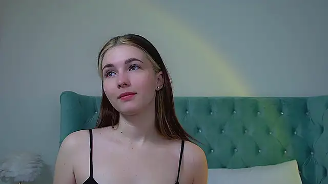 VanessaCelesti online show from March 19, 6:13 am