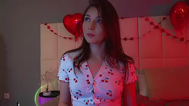 Snapshot of VanessaCelesti chatting on February 11, 6:35 am VanessaCelesti online show from February 11, 6:35 am