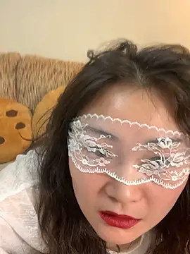 COCO028168 online show from January 16, 1:48 pm