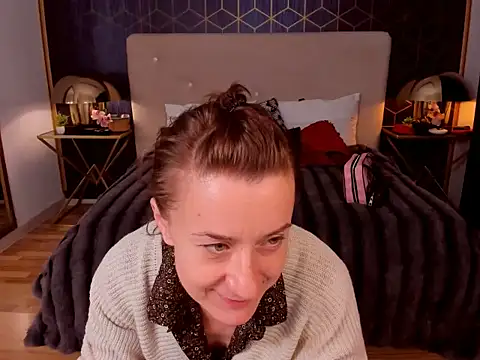 Snapshot of GingerWixxx chatting on February 7, 5:59 am GingerWixxx online show from February 7, 5:59 am