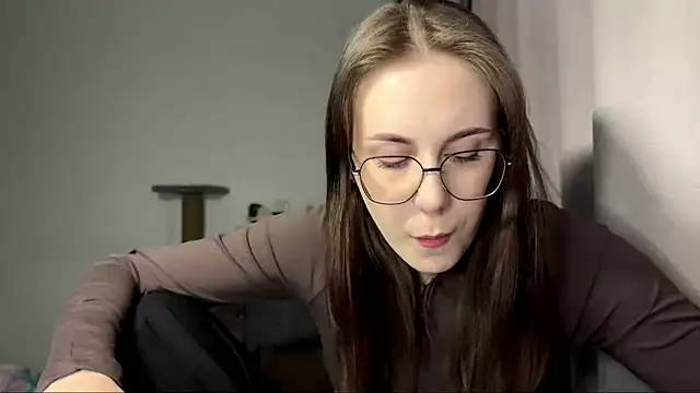 JanelleCourville online show from February 20, 4:20 pm