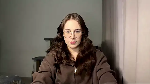 JanelleCourville online show from February 17, 4:15 pm