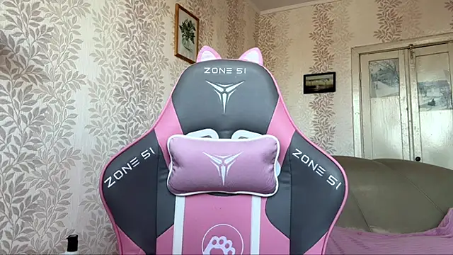 Snapshot of LavondaDeleston chatting on February 9, 12:03 pm LavondaDeleston online show from February 9, 12:03 pm