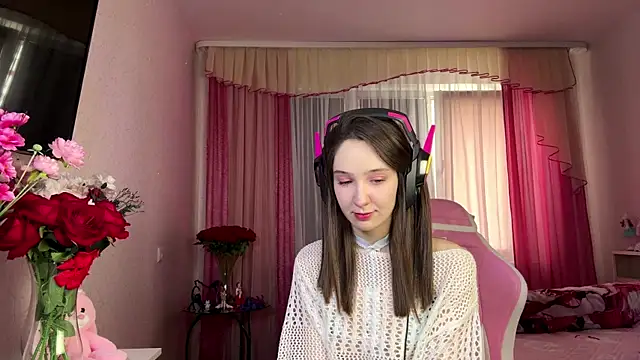 MarcelaBlas online show from May 18, 2:11 pm