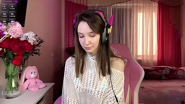 MarcelaBlas online show from April 13, 2:10 pm