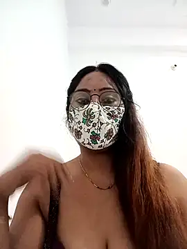 Your-Sasha7 online show from February 18, 5:27 am