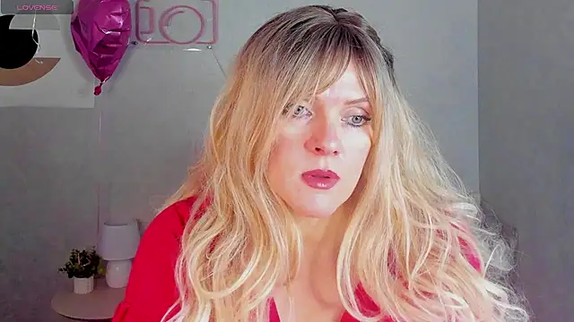 Snapshot of Victoria_Nelson chatting on March 3, 12:50 am Victoria Nelson online show from March 3, 12:50 am