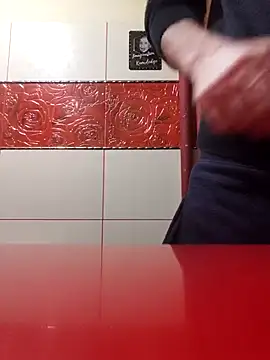 Snapshot of Ianne150 chatting on February 9, 9:46 pm Ianne150 online show from February 9, 9:46 pm