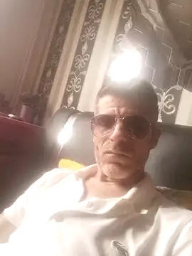 Snapshot of Ianne150 chatting on February 1, 7:39 am Ianne150 online show from February 1, 7:39 am