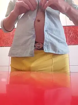 Snapshot of Ianne150 chatting on February 14, 1:11 pm Ianne150 online show from February 14, 1:11 pm