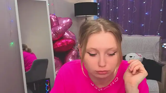 Sweet M1la online show from February 14, 11:54 am