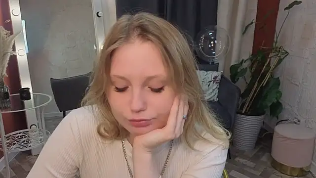 Sweet M1la online show from March 1, 11:43 am