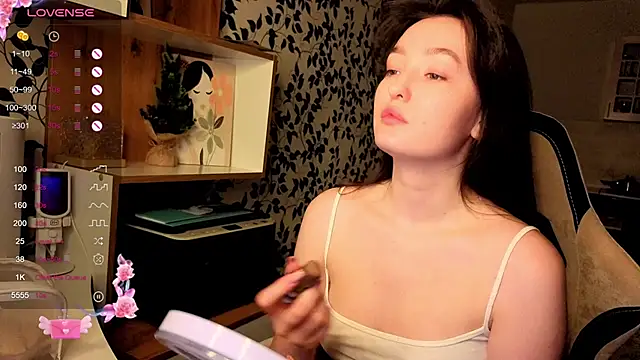 Fairy m00n  online show from February 4, 11:55 pm