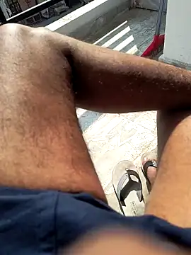 Snapshot of Hottlund6 chatting on January 17, 5:33 am Hottlund6 online show from January 17, 5:33 am