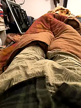 Snapshot of Hottlund6 chatting on February 14, 1:55 pm Hottlund6 online show from February 14, 1:55 pm