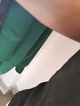 Snapshot of Hottlund6 chatting on February 27, 2:12 am Hottlund6 online show from February 27, 2:12 am