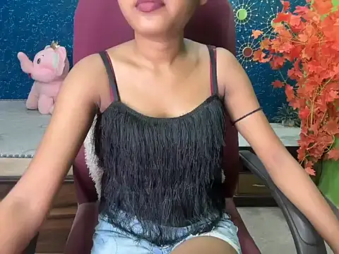 Snapshot of Brown-beauty chatting on July 16, 4:48 pm Brown-beauty online show from July 16, 4:48 pm