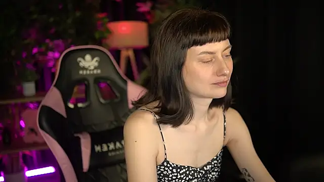 baby luna xo online show from January 14, 11:25 am