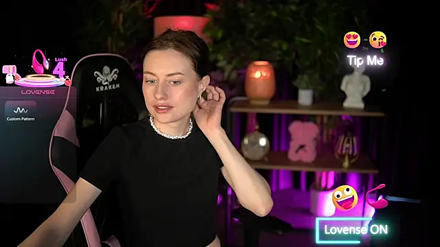 baby luna xo online show from February 17, 9:39 am