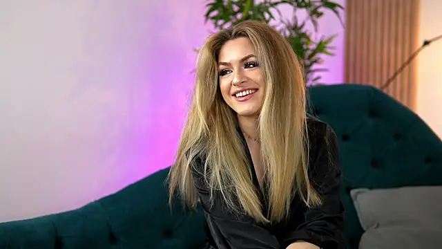 NayaQuinn online show from February 20, 8:11 pm