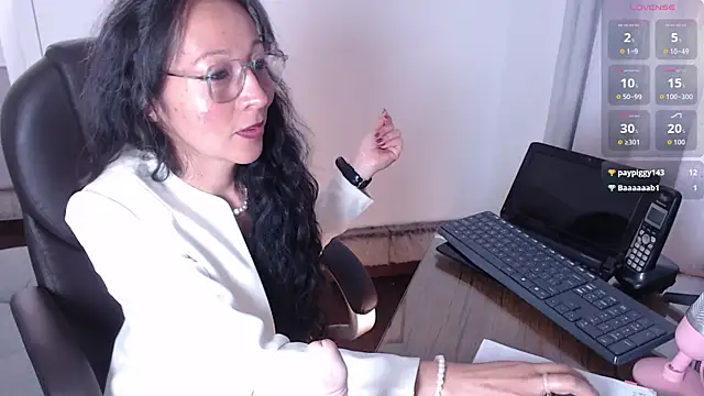 loretta fraser online show from May 11, 2:45 pm