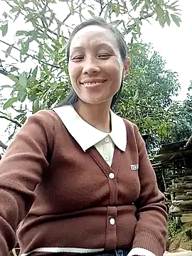 Snapshot of Diana-02 chatting on February 22, 8:39 am Diana-02 online show from February 22, 8:39 am