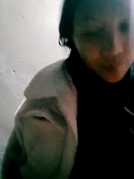 Snapshot of Diana-02 chatting on February 4, 12:22 pm Diana-02 online show from February 4, 12:22 pm