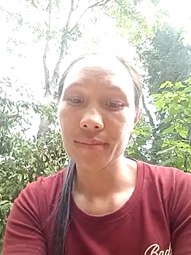 Snapshot of Diana-02 chatting on April 24, 2:24 am Diana-02 online show from April 24, 2:24 am