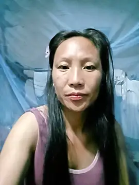Snapshot of Diana-02 chatting on May 15, 7:12 pm Diana-02 online show from May 15, 7:12 pm