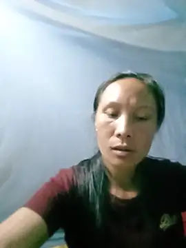 Snapshot of Diana-02 chatting on May 25, 4:45 am Diana-02 online show from May 25, 4:45 am