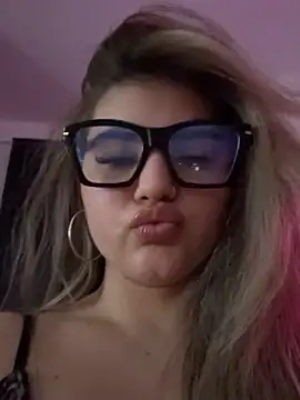 LilaMason online show from March 24, 10:43 pm