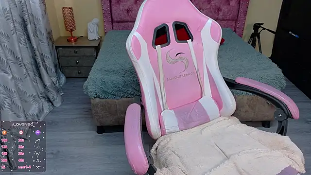 keileen luna online show from March 28, 8:10 pm